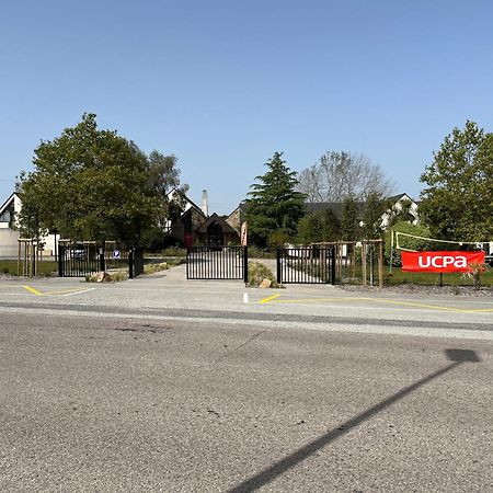 Ucpa Eco Lodge Séné Dış mekan fotoğraf
